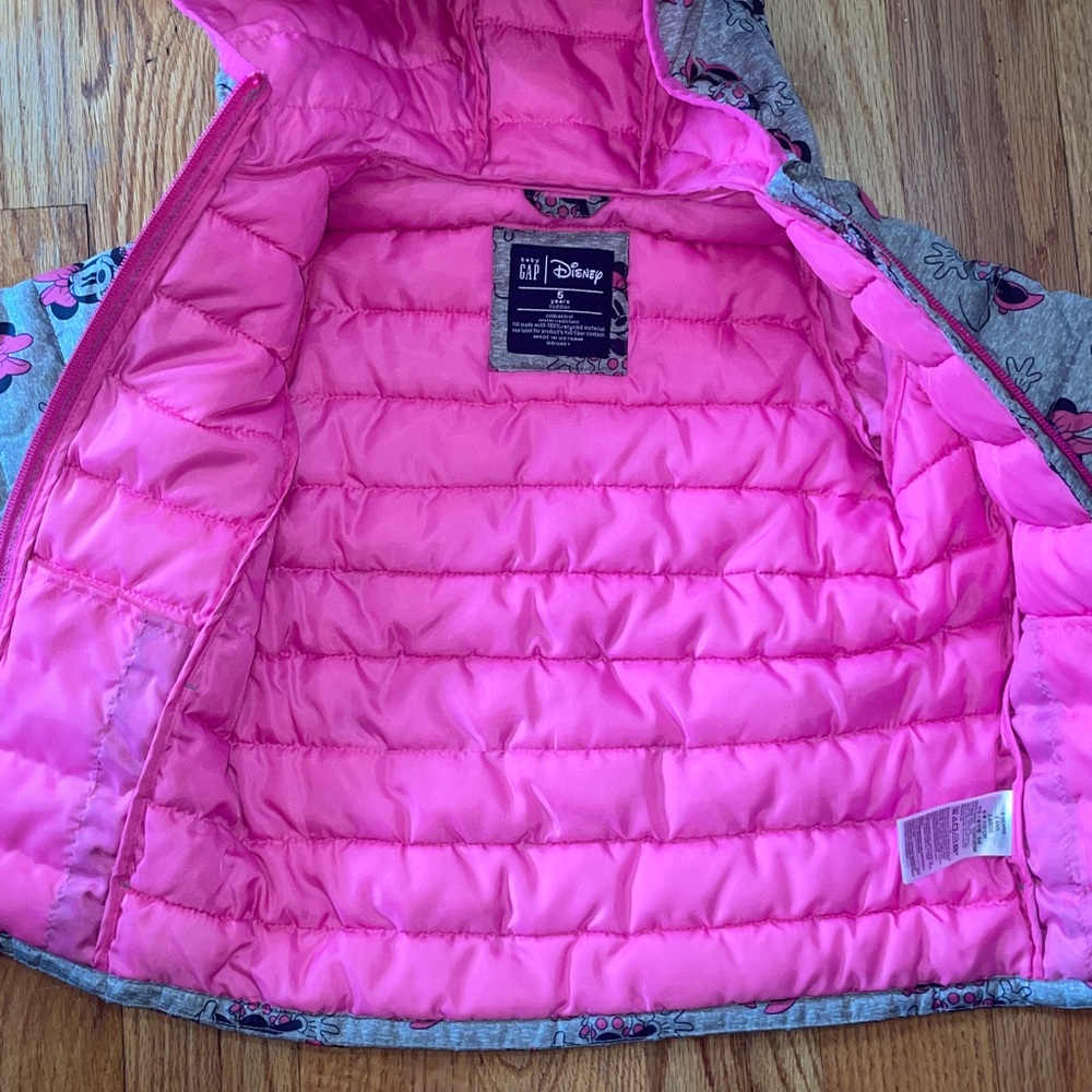 GAP babyGap | Disney Minnie Mouse ColdControl Puffer Jacket Trek 5. * - Picture 11 of 11